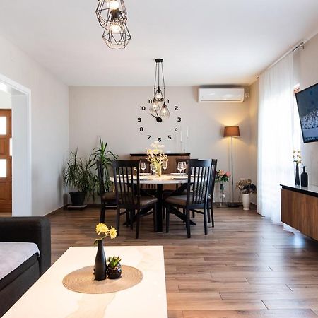 Superior Apartment Sincic Porec Esterno foto